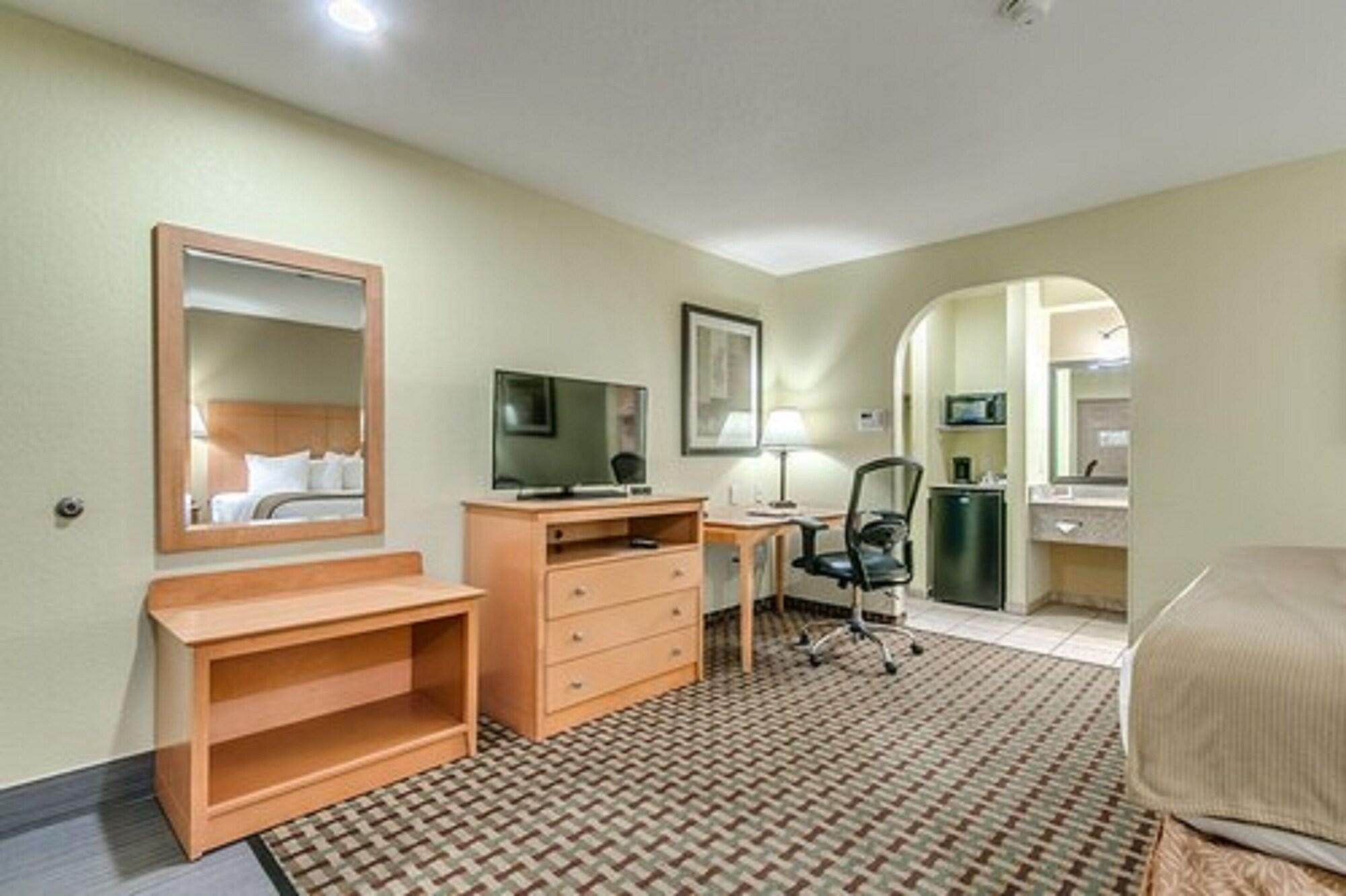Days Inn By Wyndham Lubbock South Eksteriør bilde