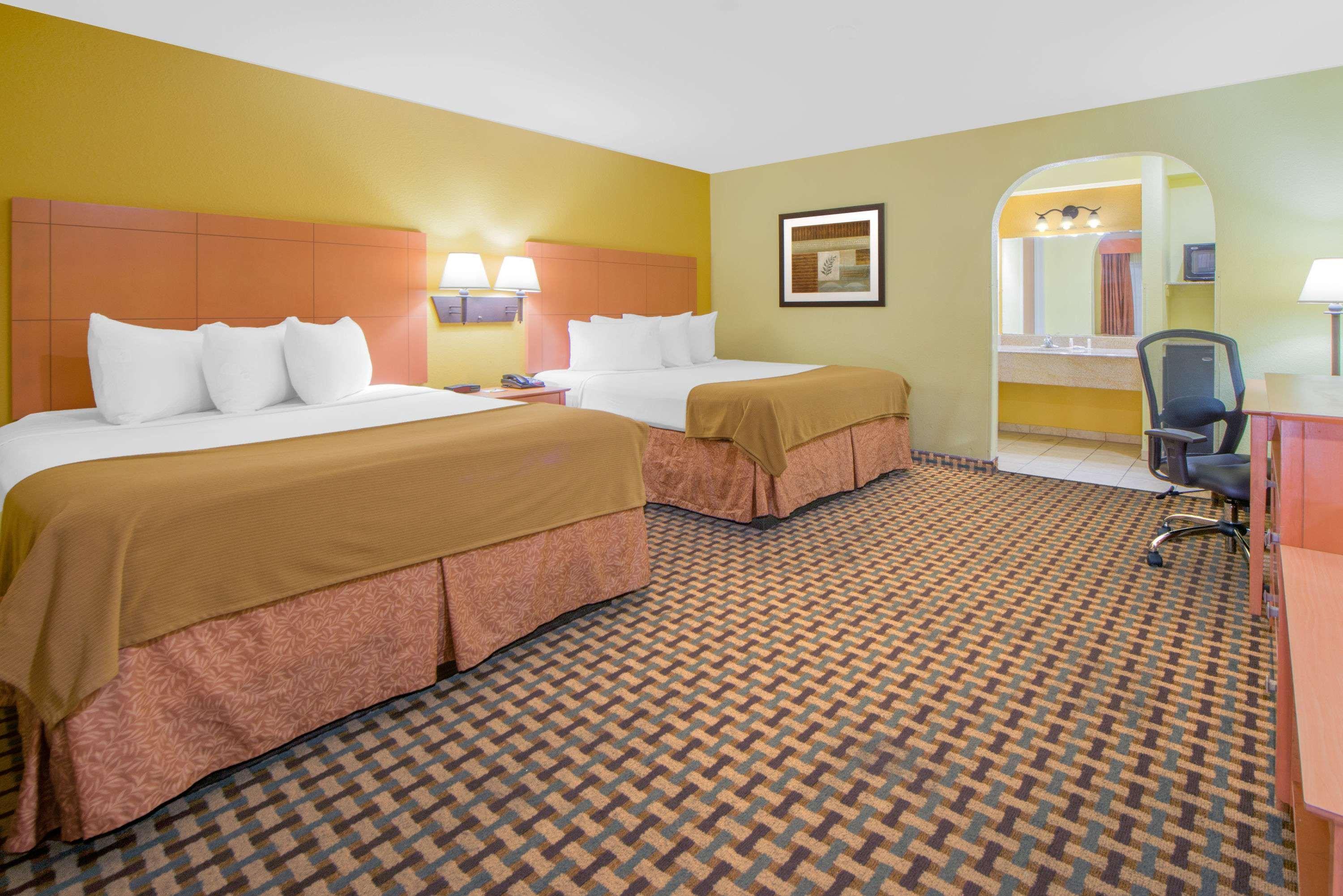 Days Inn By Wyndham Lubbock South Eksteriør bilde