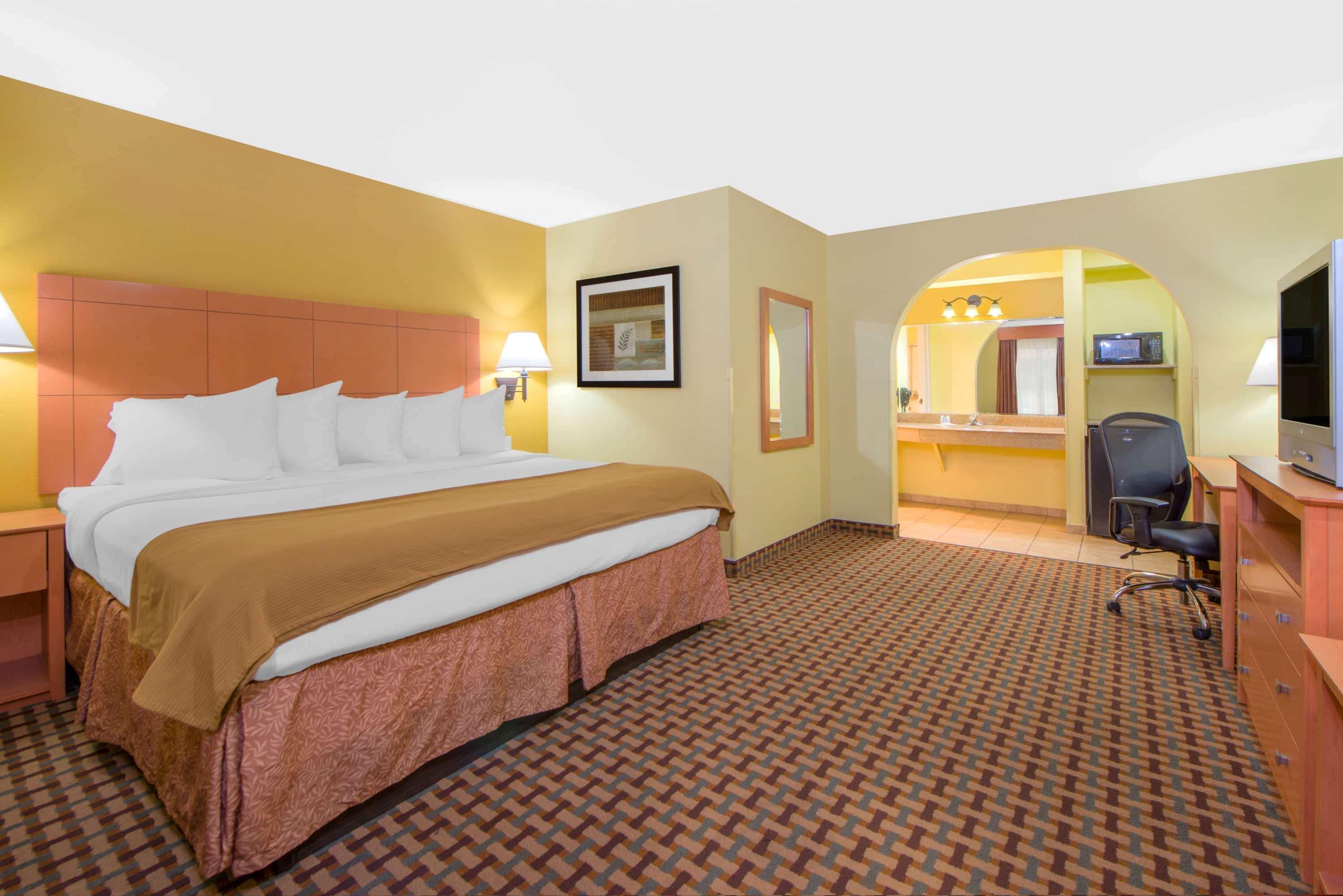 Days Inn By Wyndham Lubbock South Eksteriør bilde