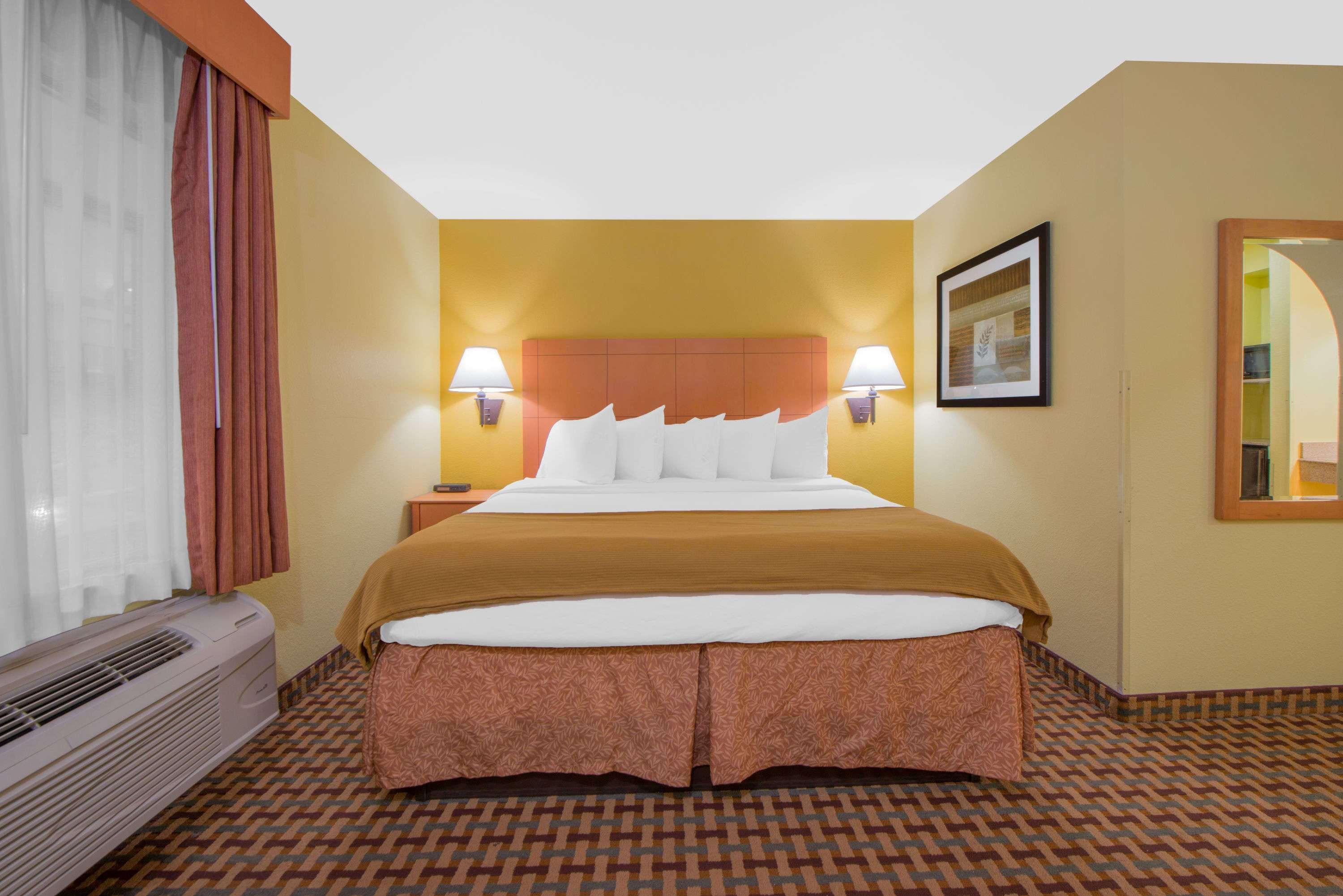 Days Inn By Wyndham Lubbock South Eksteriør bilde