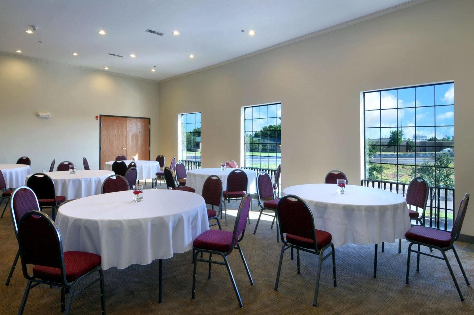 Days Inn By Wyndham Lubbock South Eksteriør bilde